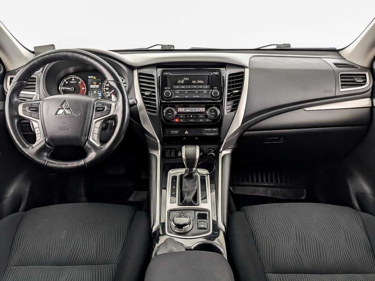 Купить Mitsubishi Pajero Sport с пробегом. Фото: #13