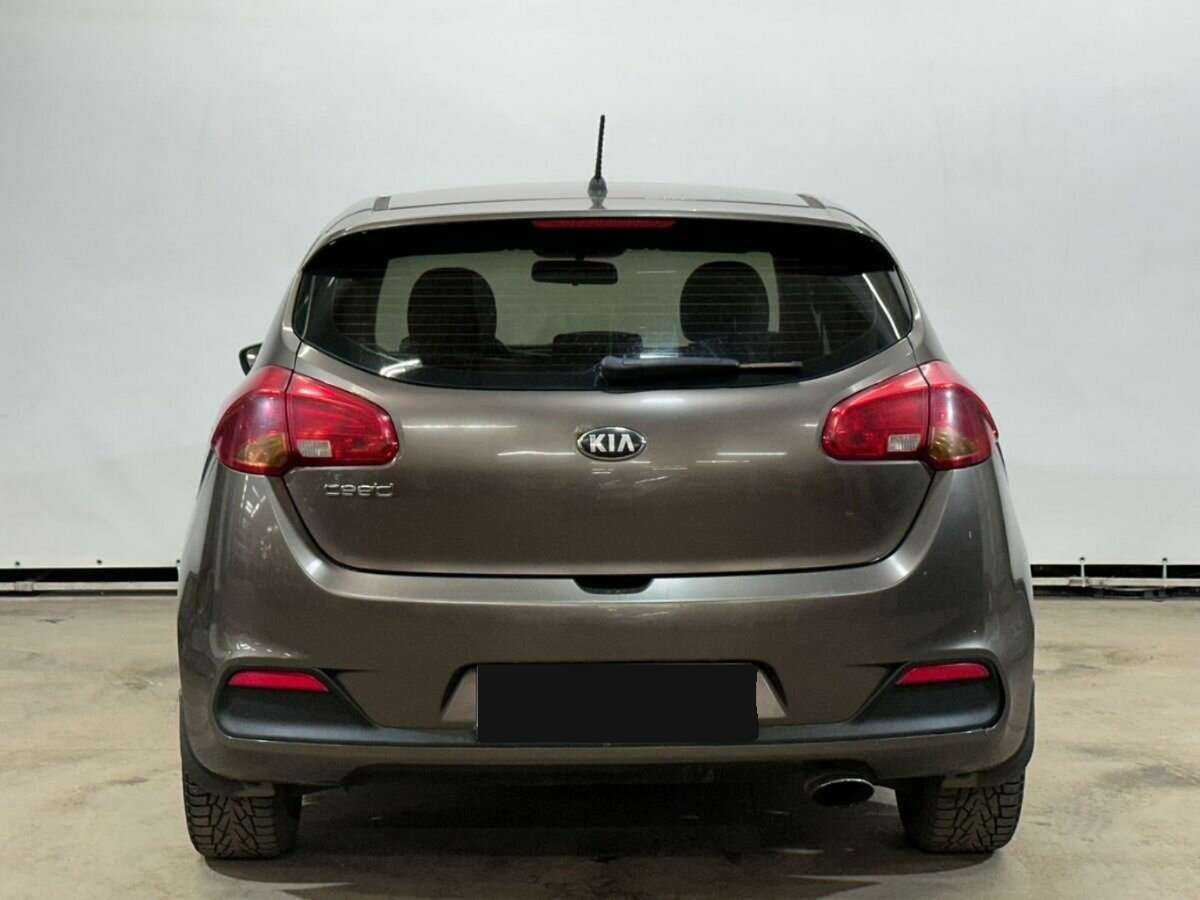 Купить Kia Ceed с пробегом. Фото: #5