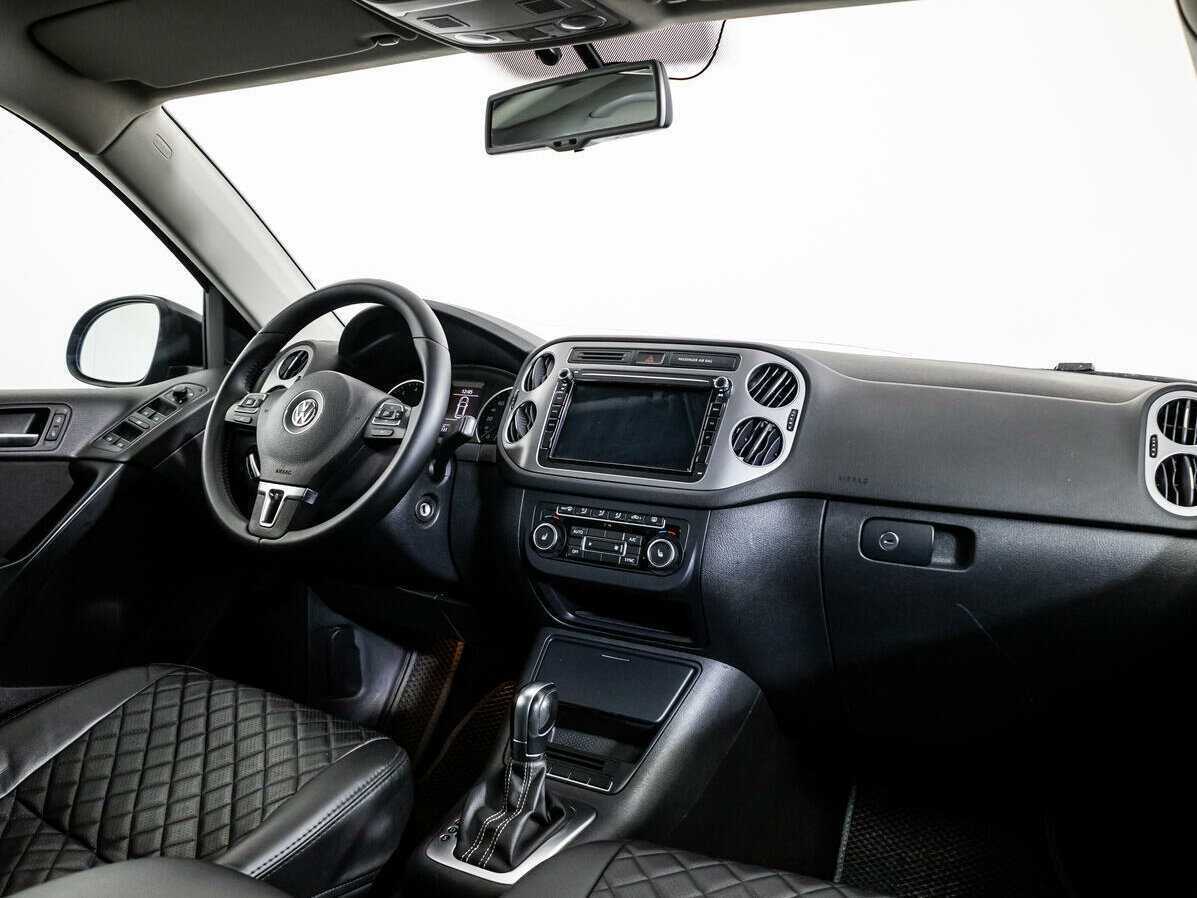 Купить Volkswagen Tiguan с пробегом. Фото: #6