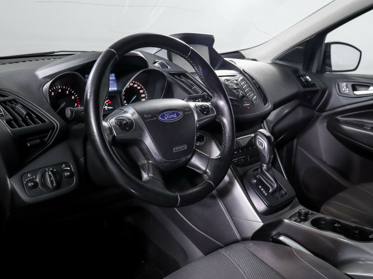 Купить Ford Kuga с пробегом. Фото: #10