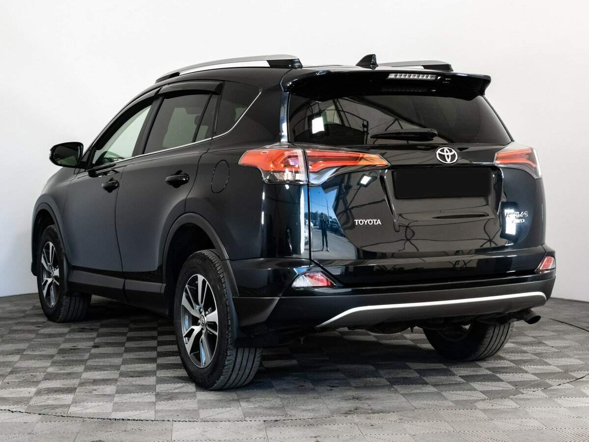 Купить Toyota RAV4 с пробегом. Фото: #4
