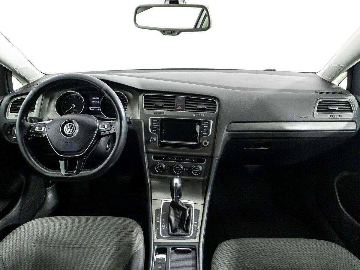 Купить Volkswagen Golf с пробегом. Фото: #12