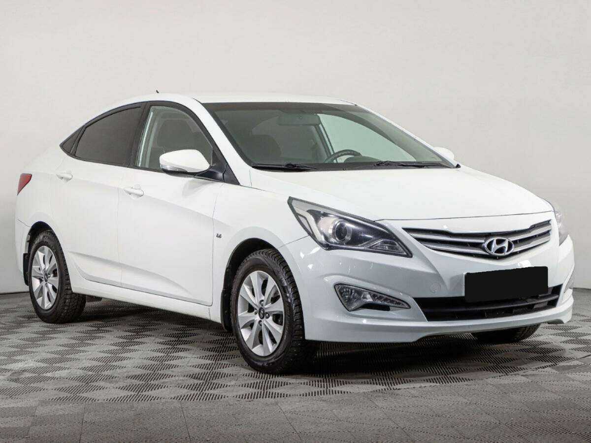 Купить Hyundai Solaris с пробегом. Фото: #2