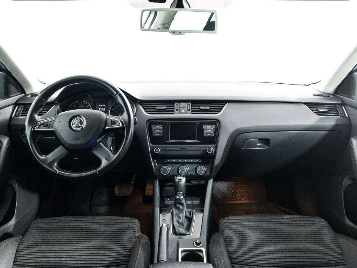Купить Skoda Octavia с пробегом. Фото: #11