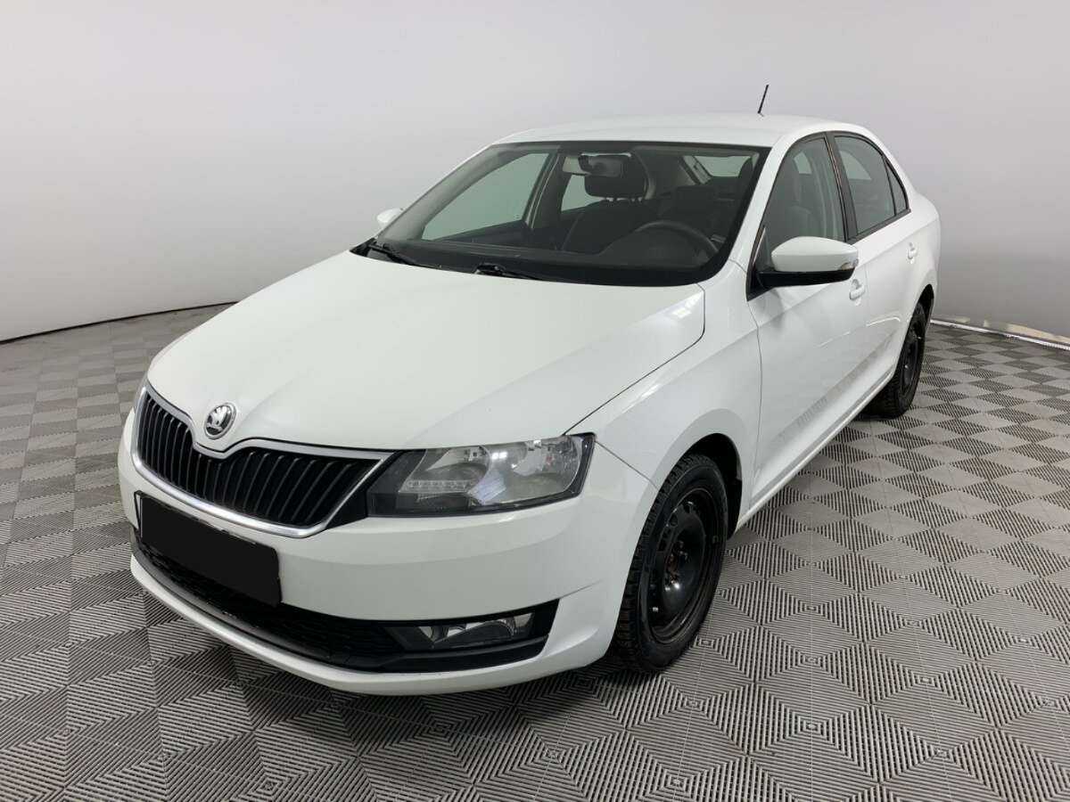 Купить Skoda Rapid с пробегом. Посмотреть фото