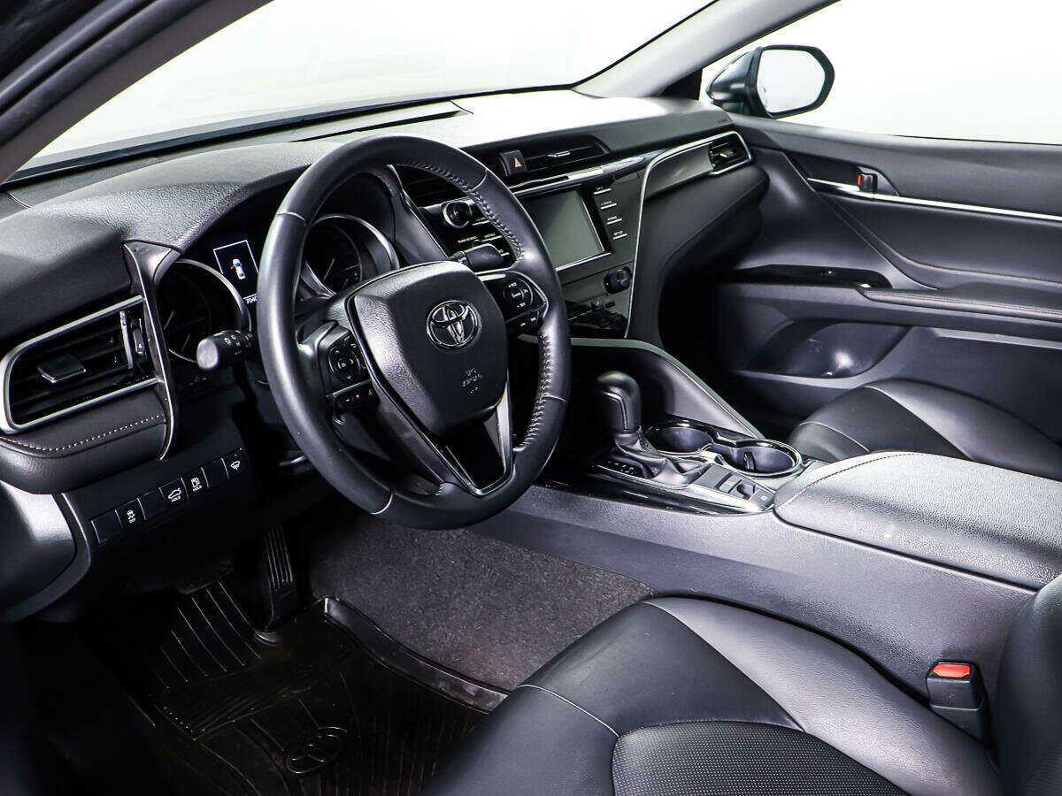 Купить Toyota Camry с пробегом. Фото: #12