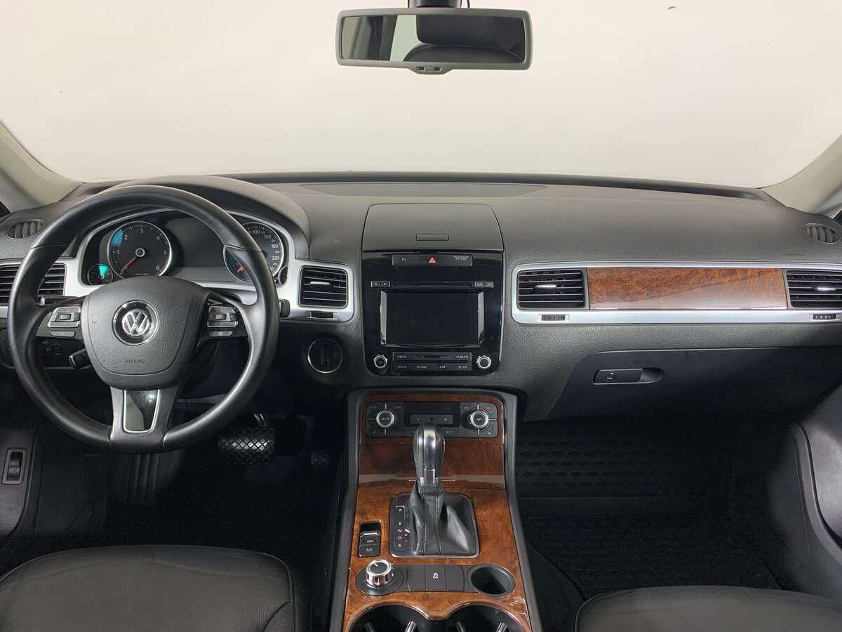 Купить Volkswagen Touareg с пробегом. Фото: #10