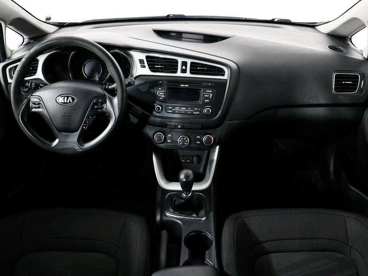 Купить Kia Ceed с пробегом. Фото: #11