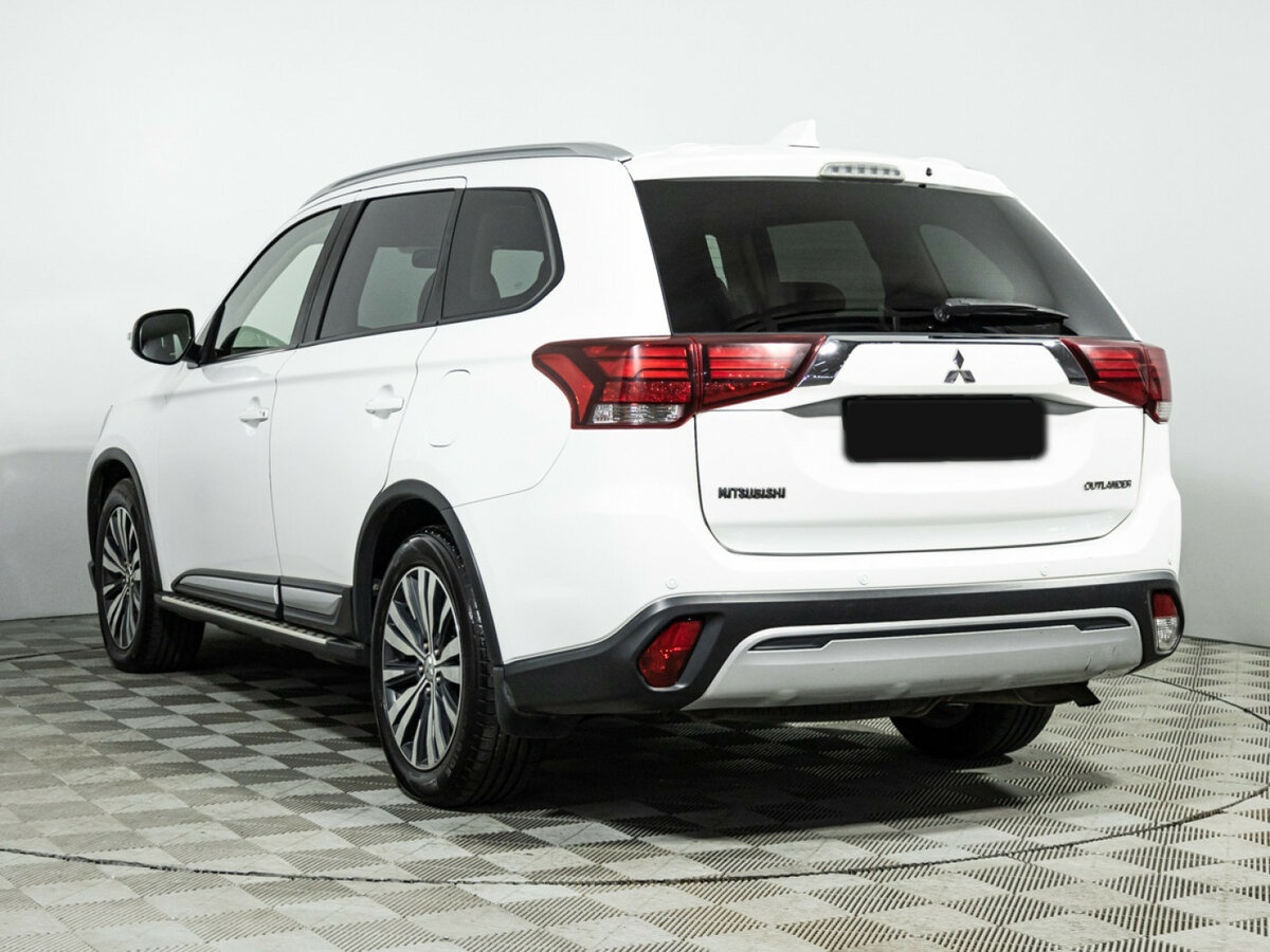 Купить Mitsubishi Outlander с пробегом. Фото: #5