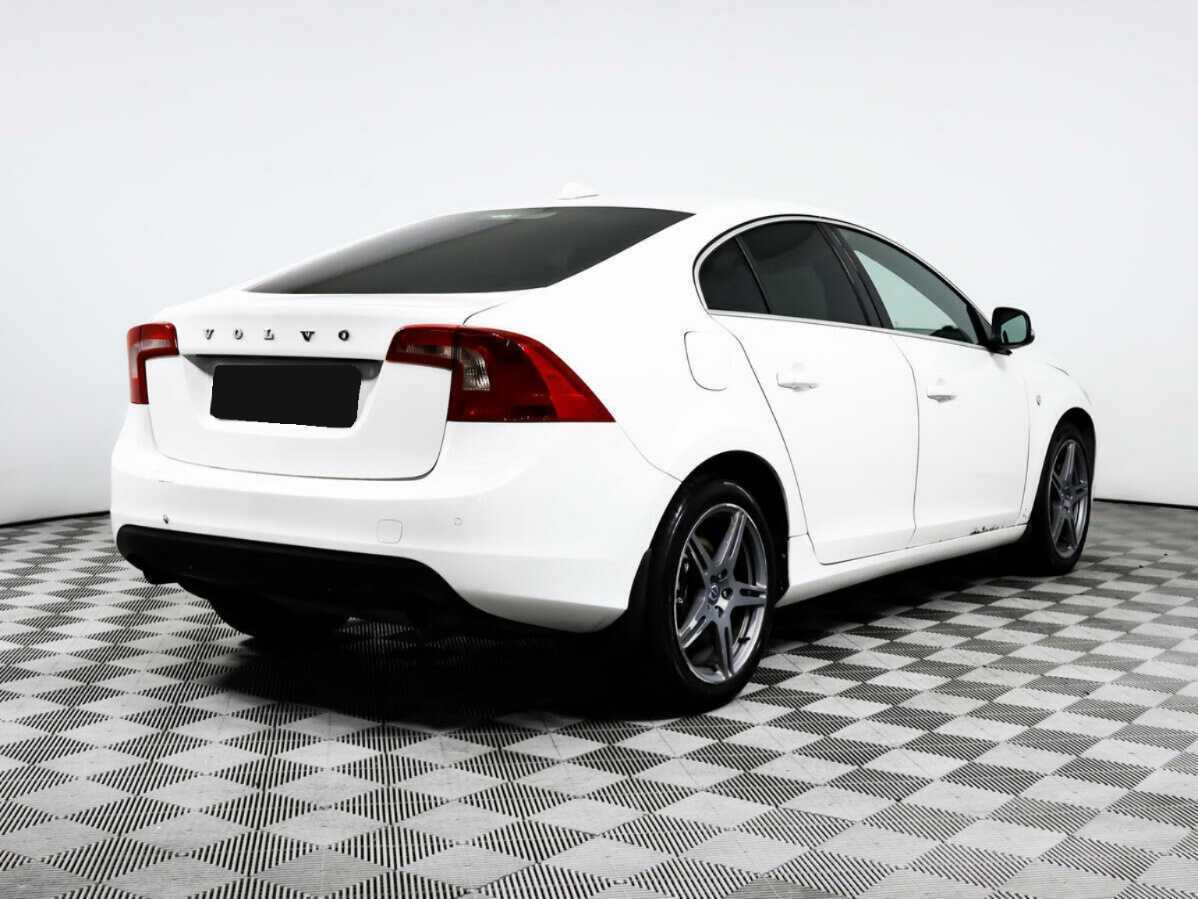Купить Volvo S60 с пробегом. Фото: #4