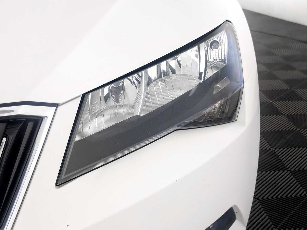 Купить Skoda Superb с пробегом. Фото: #16