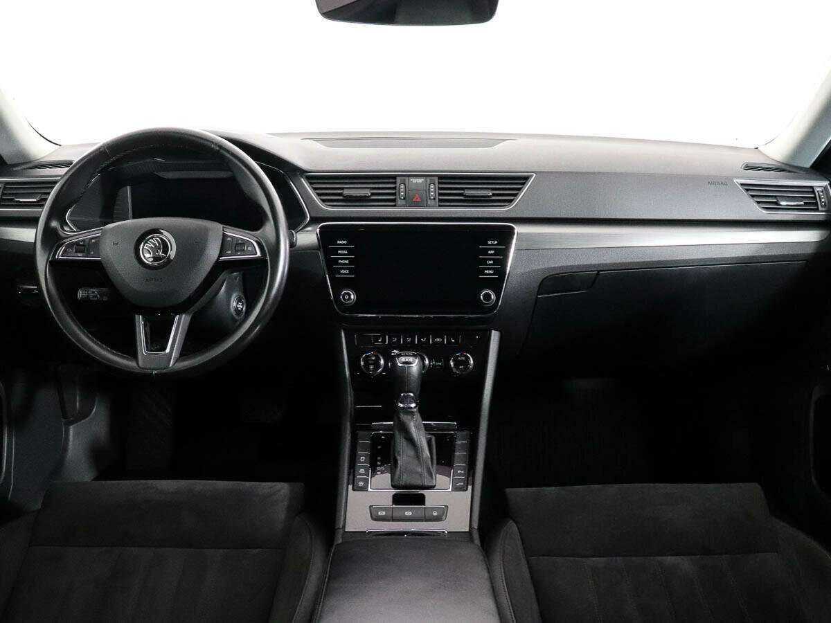 Купить Skoda Superb с пробегом. Фото: #11