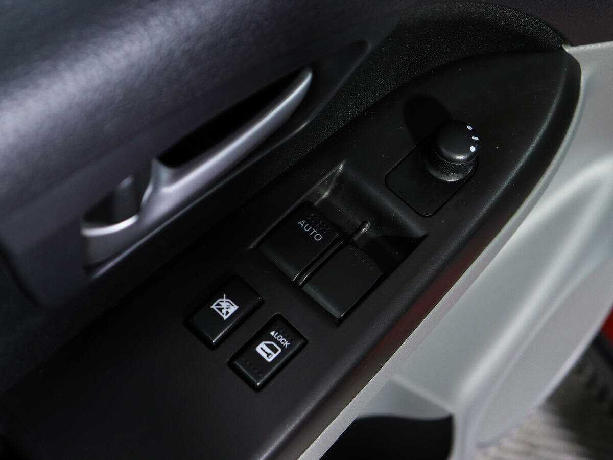 Купить Suzuki SX4 с пробегом. Фото: #16