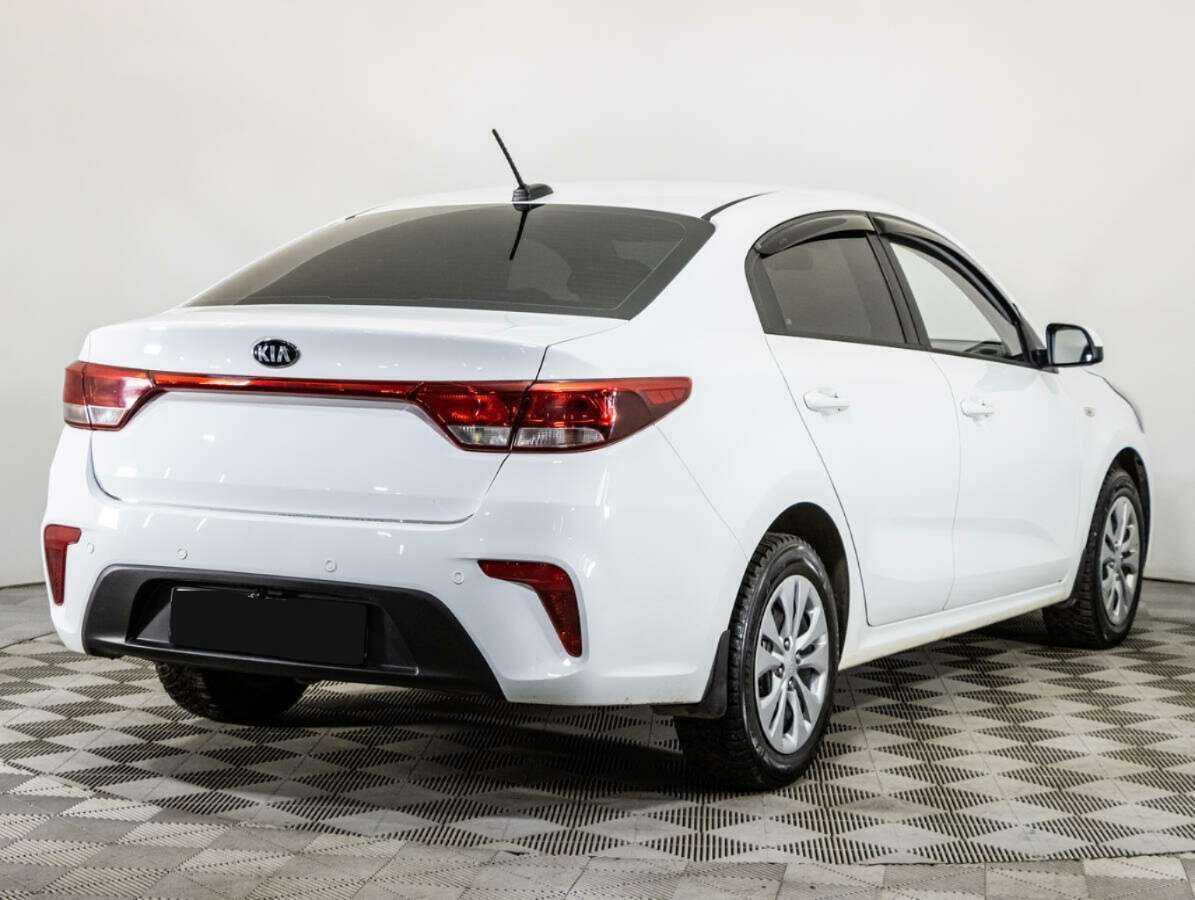 Купить Kia Rio с пробегом. Фото: #4