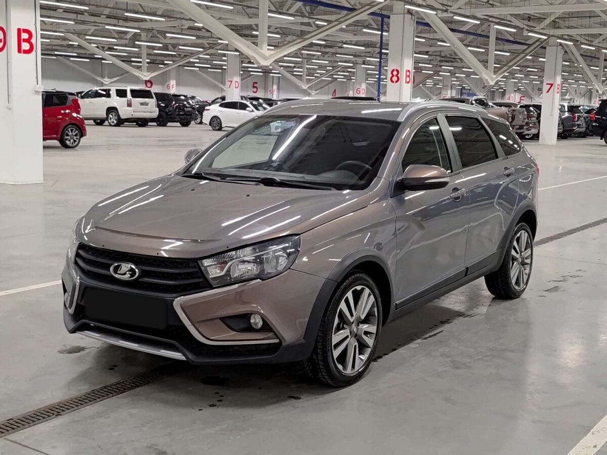 Купить Lada (ВАЗ) Vesta с пробегом. Посмотреть фото