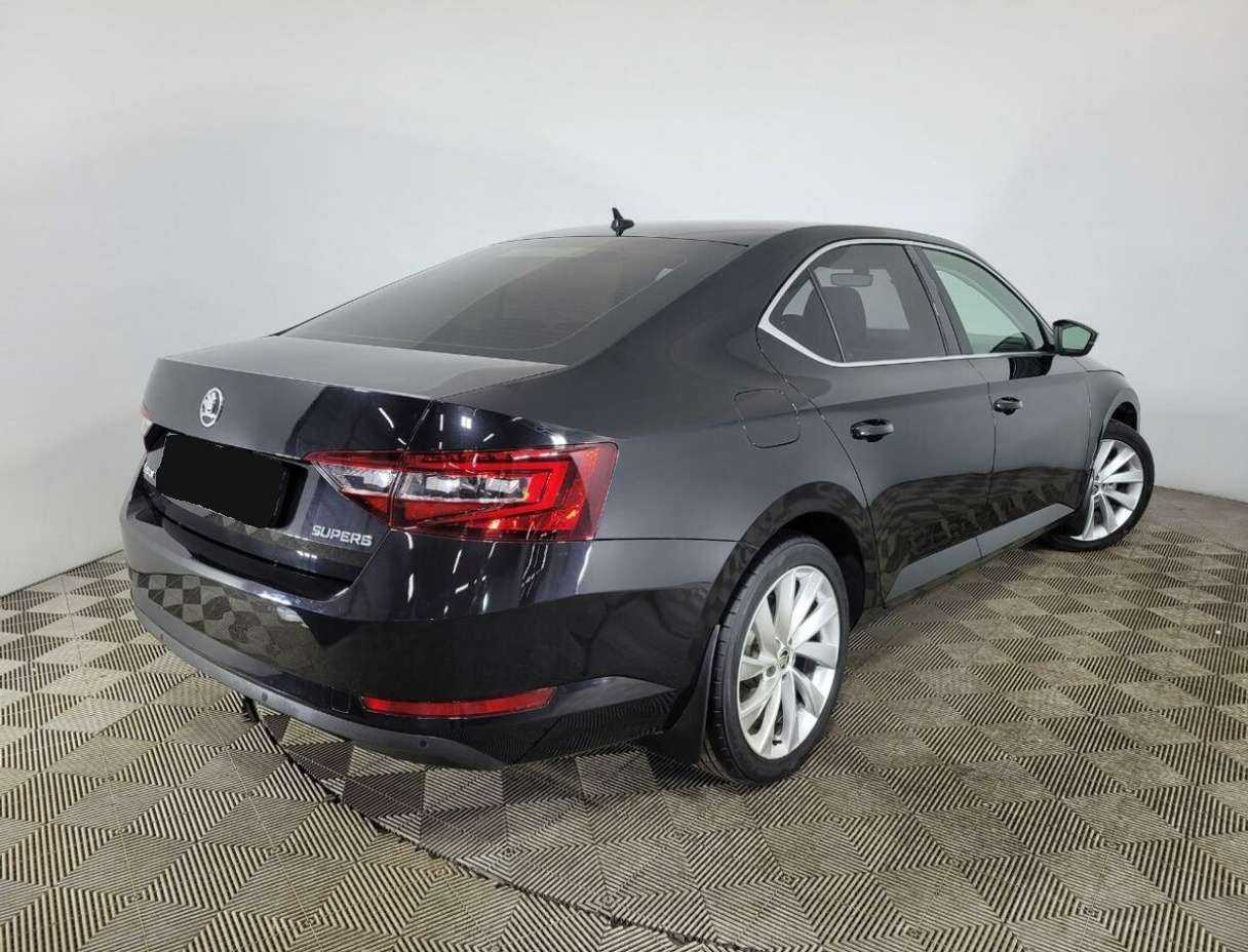 Купить Skoda Superb с пробегом. Фото: #5