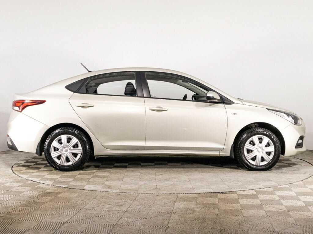 Купить Hyundai Solaris с пробегом. Фото: #3