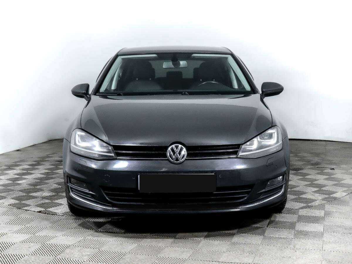 Купить Volkswagen Golf с пробегом. Фото: #1