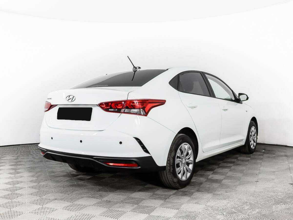 Купить Hyundai Solaris с пробегом. Фото: #4