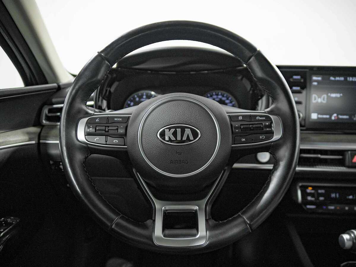 Купить Kia K5 с пробегом. Фото: #8