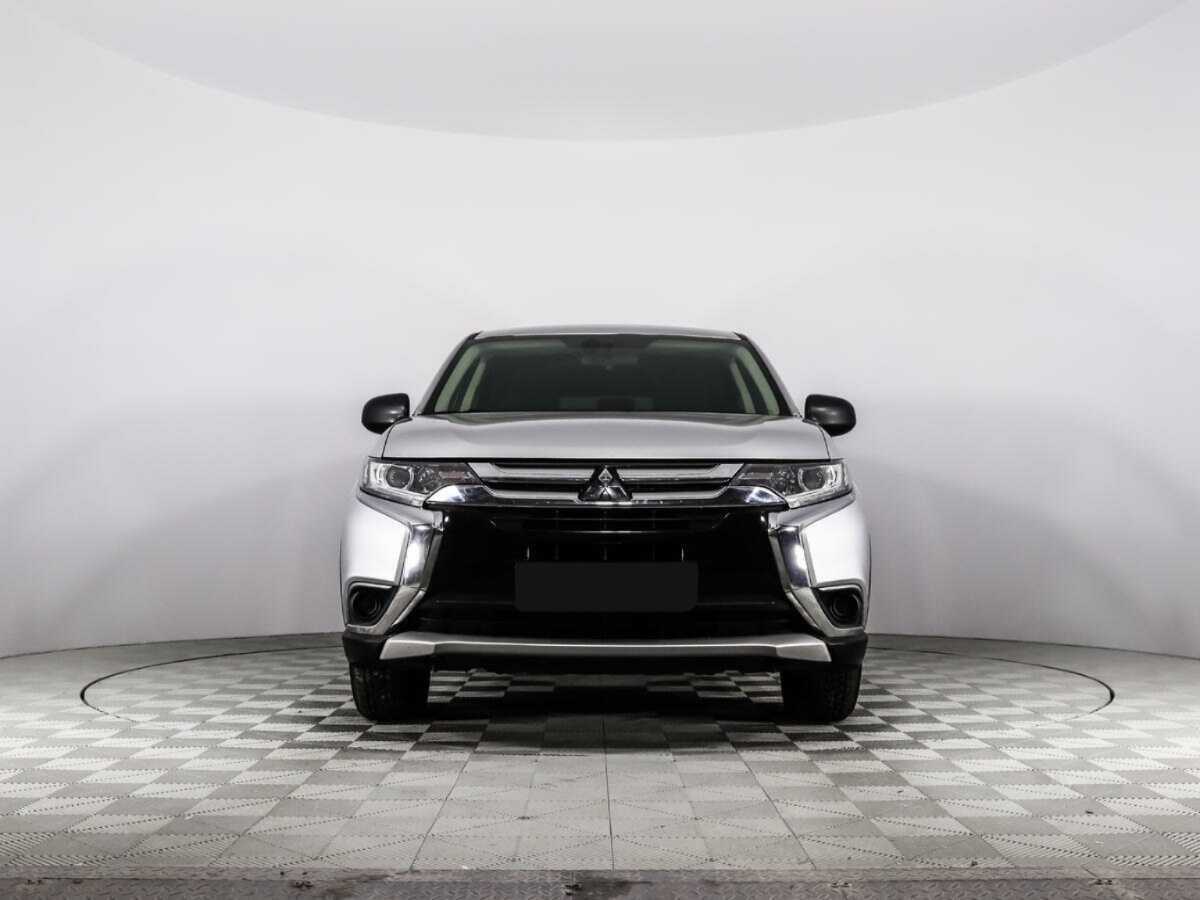 Купить Mitsubishi Outlander с пробегом. Фото: #1