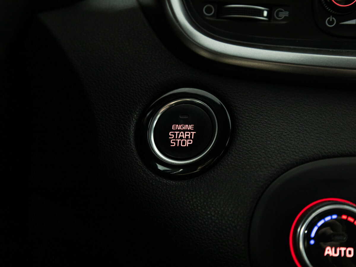 Купить Kia Sorento с пробегом. Фото: #16
