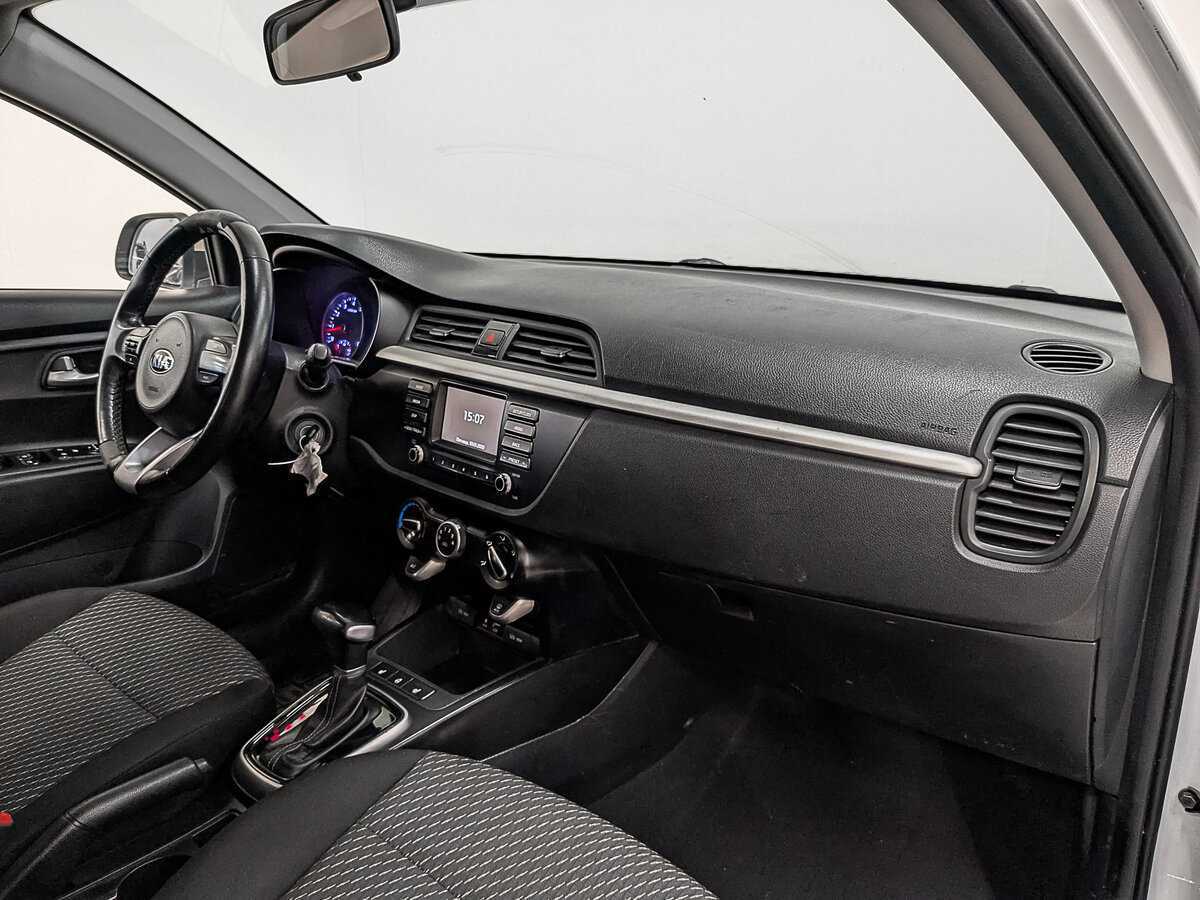 Купить Kia Rio с пробегом. Фото: #9