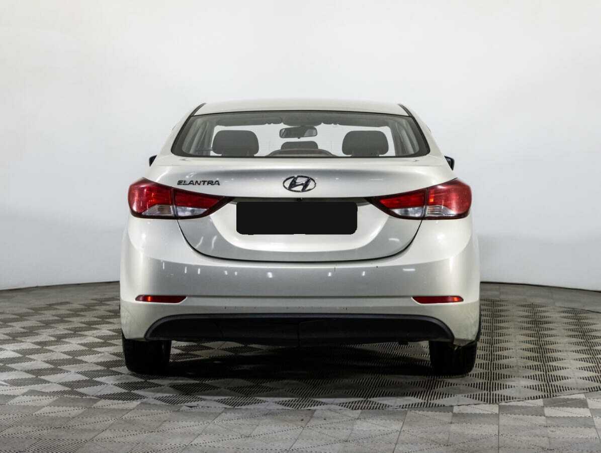 Купить Hyundai Elantra с пробегом. Фото: #5