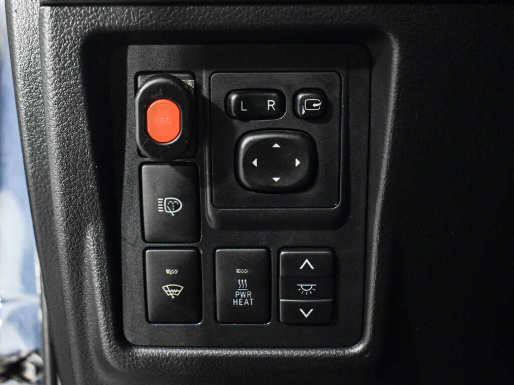 Купить Toyota Land Cruiser Prado с пробегом. Фото: #9