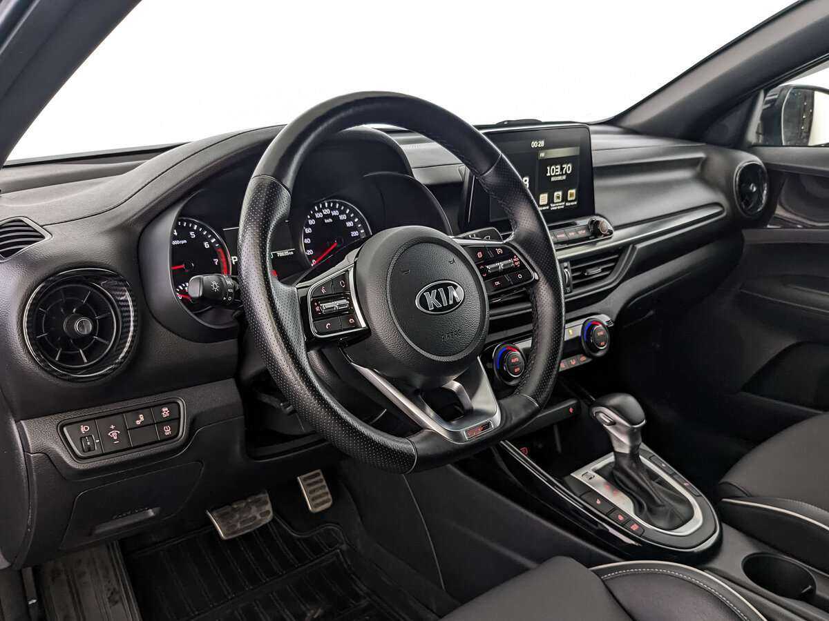 Купить Kia Cerato с пробегом. Фото: #10