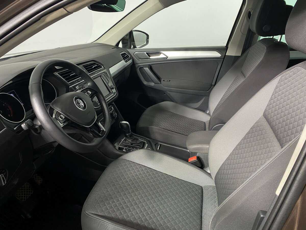 Купить Volkswagen Tiguan с пробегом. Фото: #9