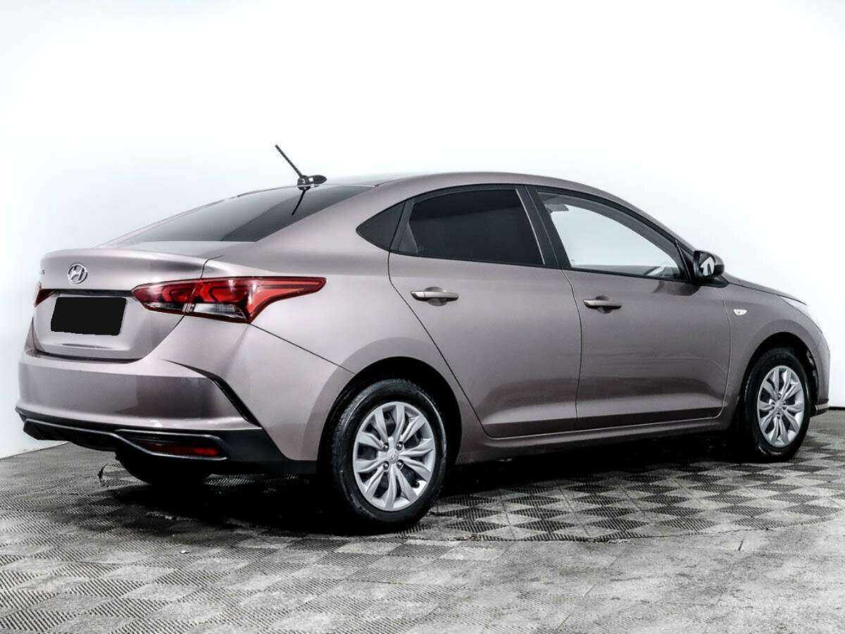 Купить Hyundai Solaris с пробегом. Фото: #2