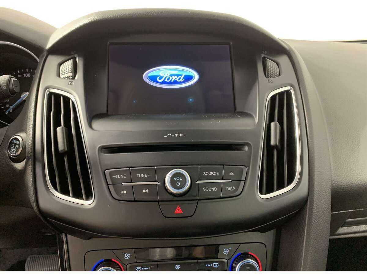 Купить Ford Focus с пробегом. Фото: #12