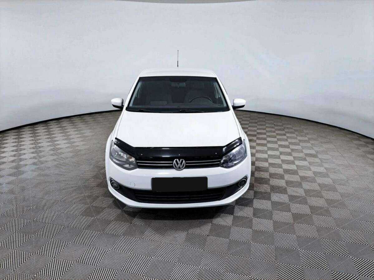 Купить Volkswagen Polo с пробегом. Посмотреть фото