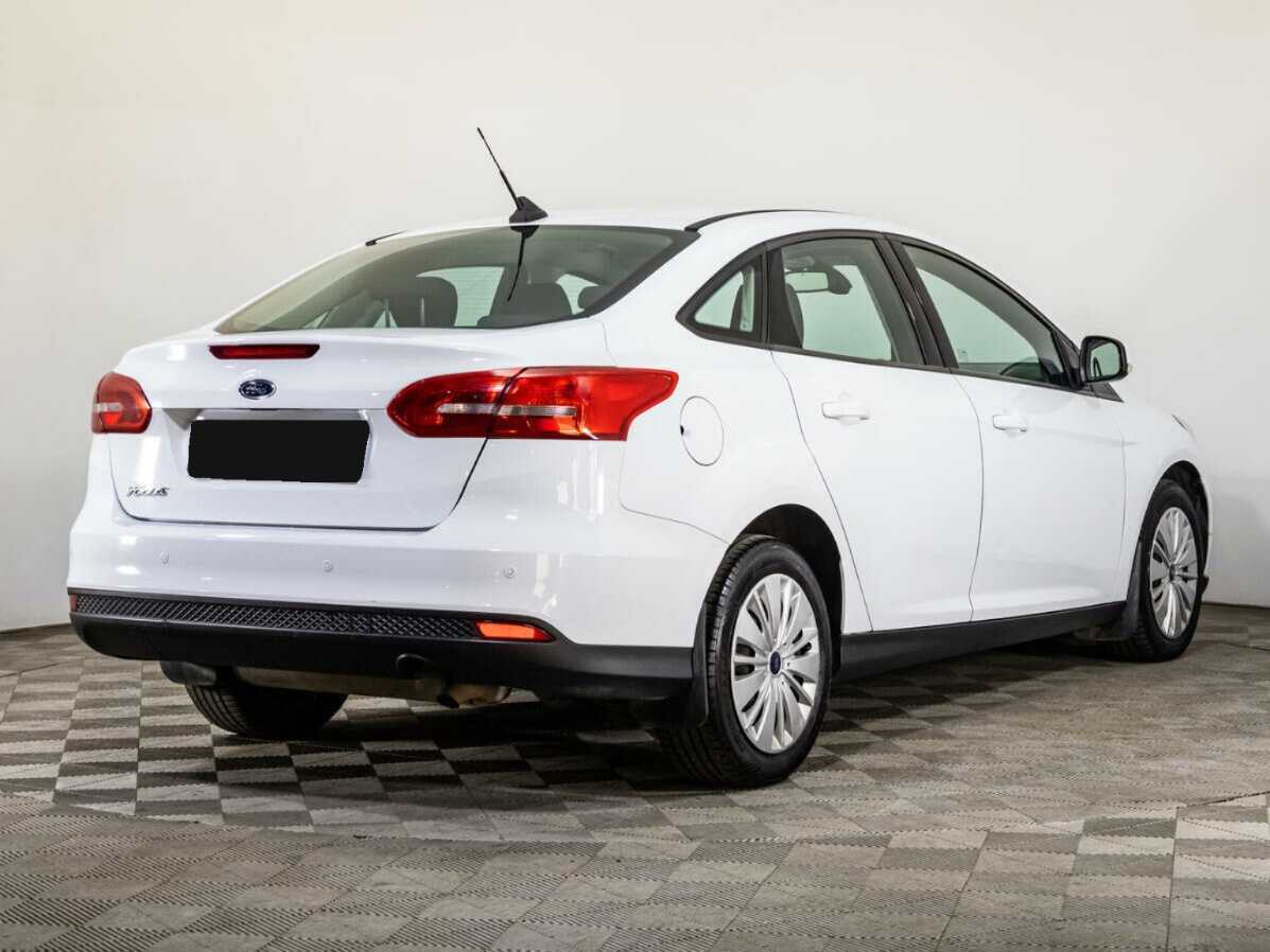 Купить Ford Focus с пробегом. Фото: #4