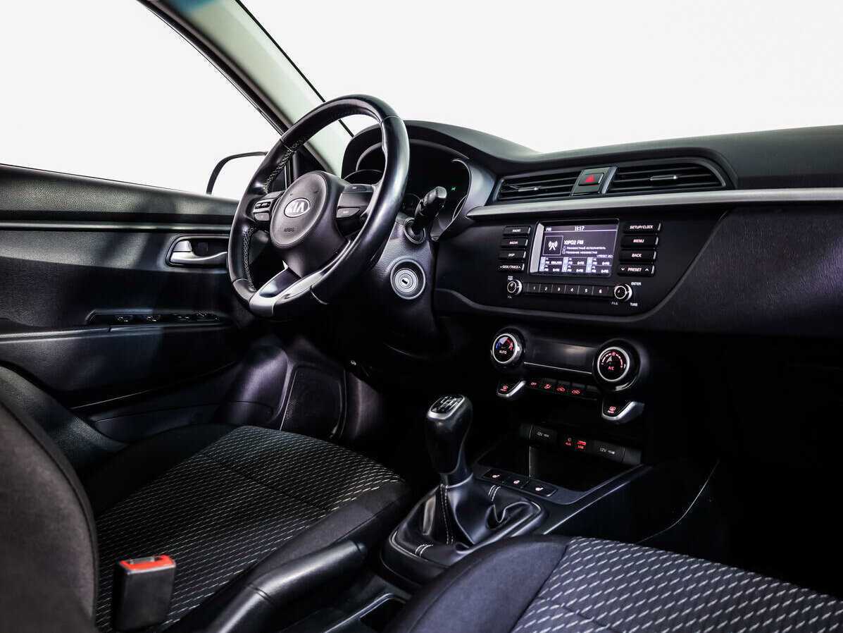 Купить Kia Rio с пробегом. Фото: #7