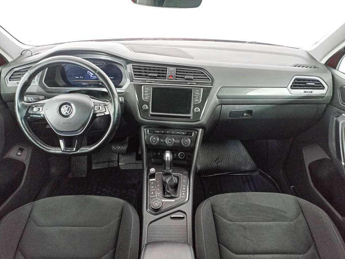 Купить Volkswagen Tiguan с пробегом. Фото: #11