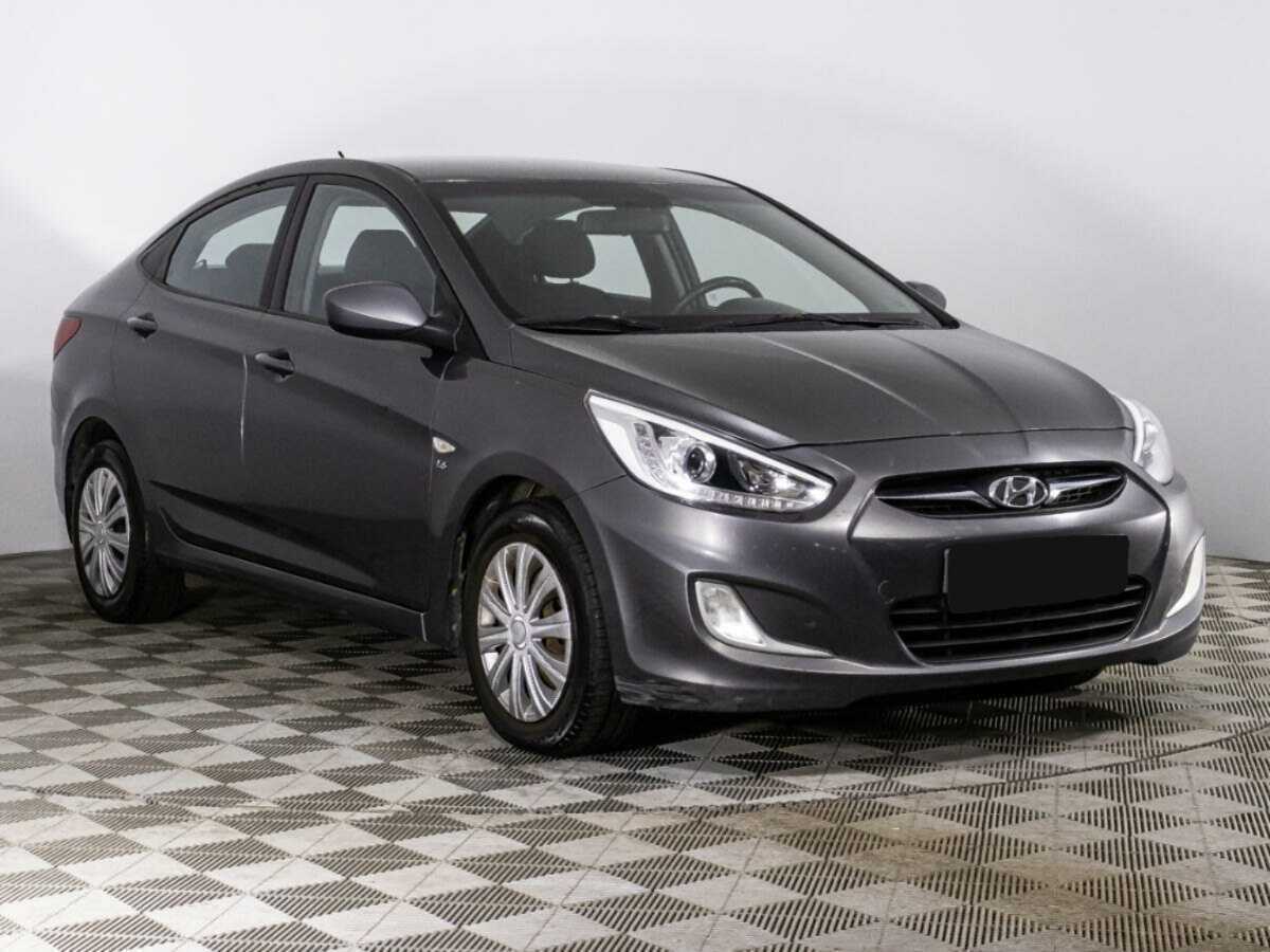 Купить Hyundai Solaris с пробегом. Фото: #2