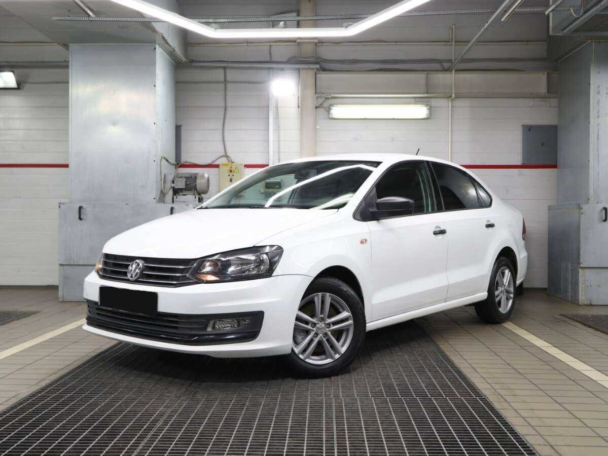 Купить Volkswagen Polo с пробегом. Посмотреть фото