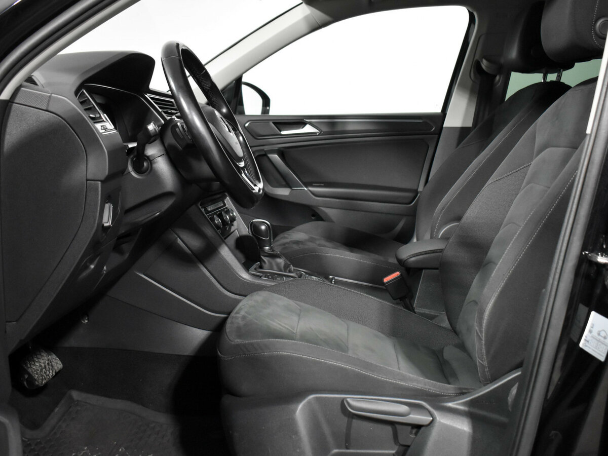 Купить Volkswagen Tiguan с пробегом. Фото: #9