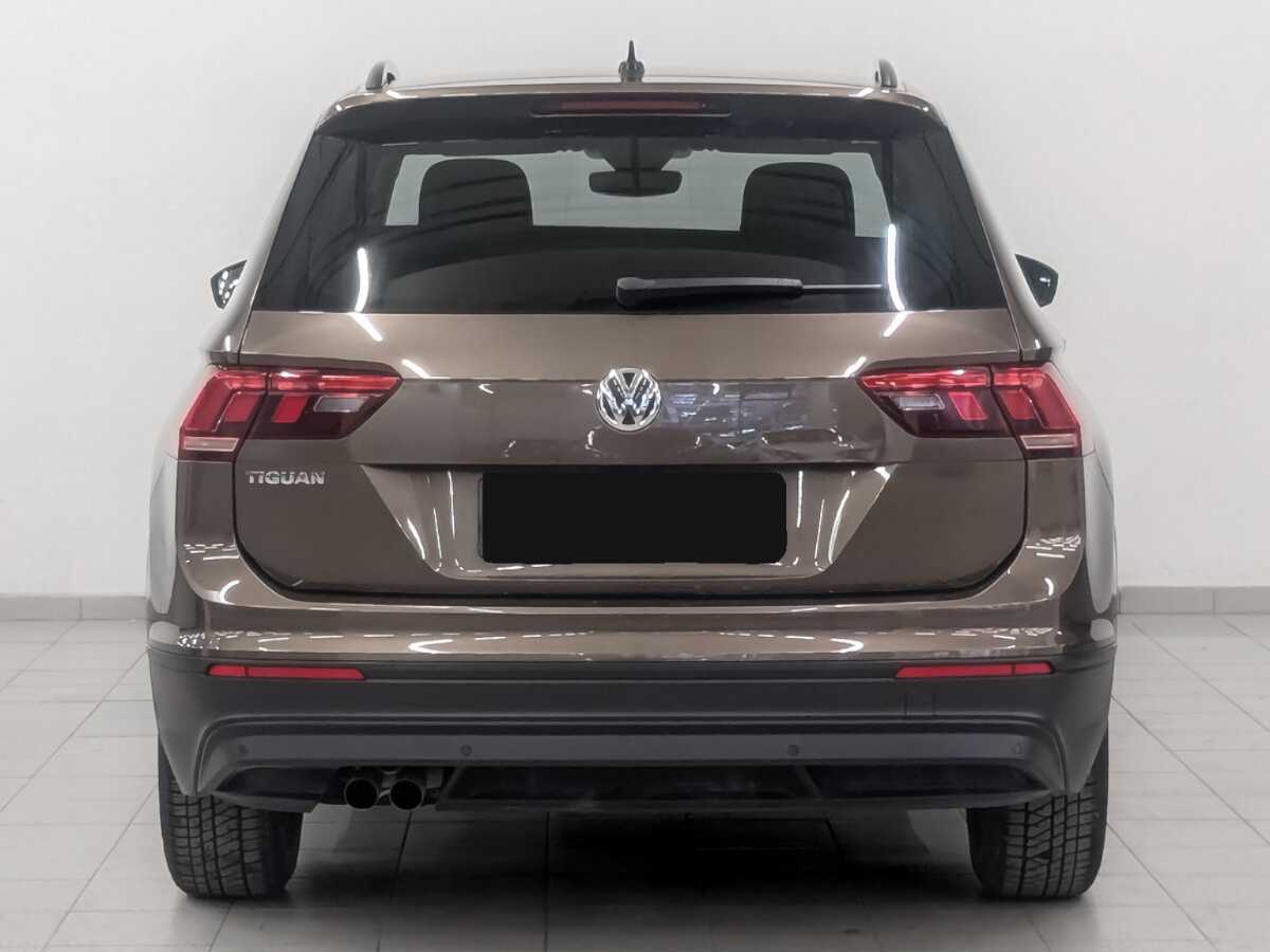 Купить Volkswagen Tiguan с пробегом. Фото: #5