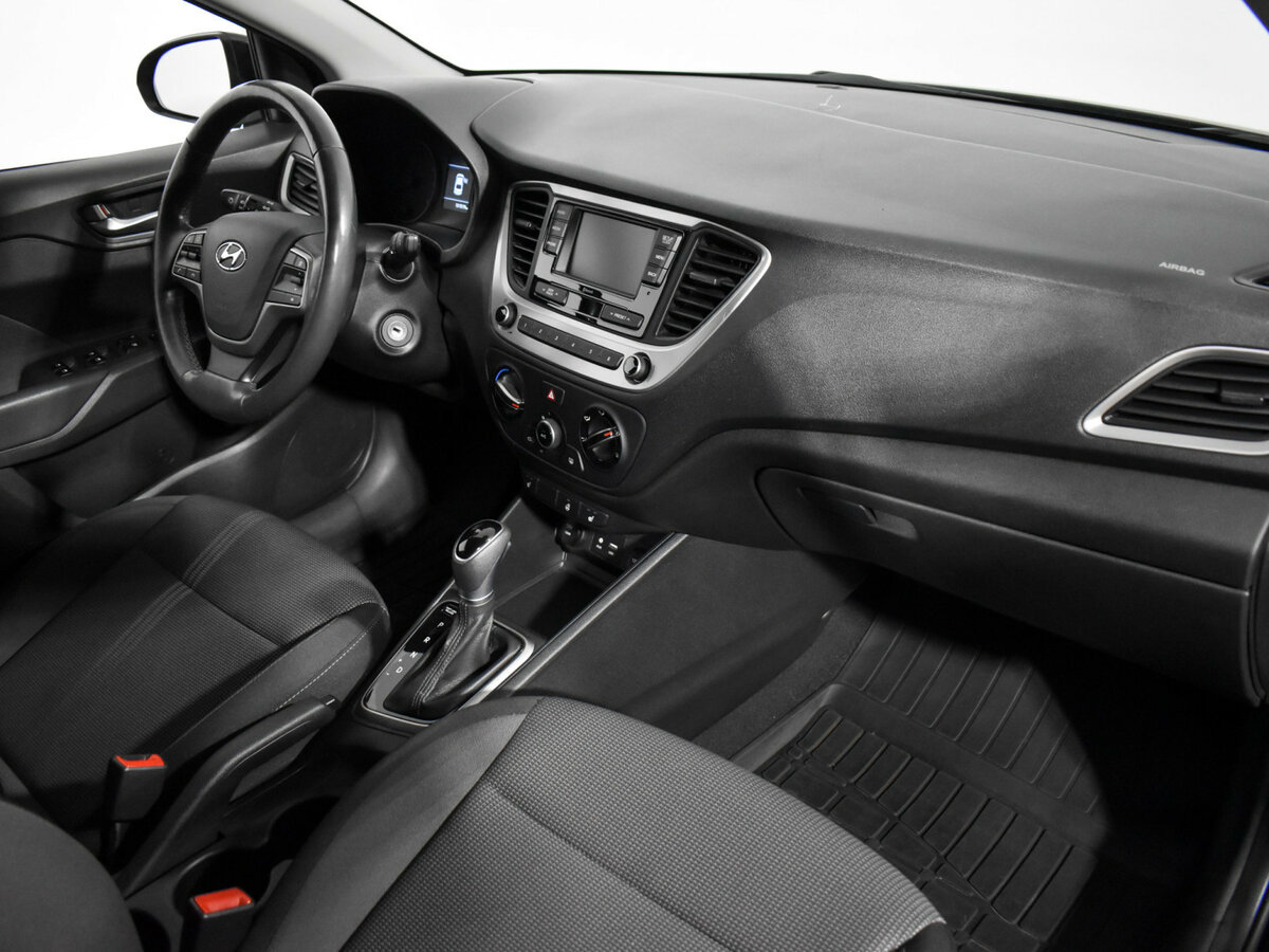 Купить Hyundai Solaris с пробегом. Фото: #11