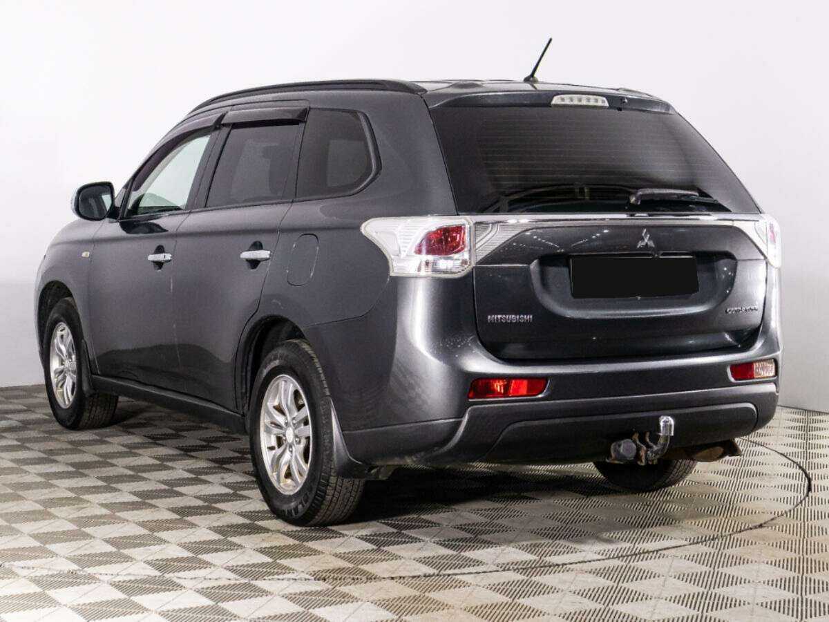 Купить Mitsubishi Outlander с пробегом. Фото: #6