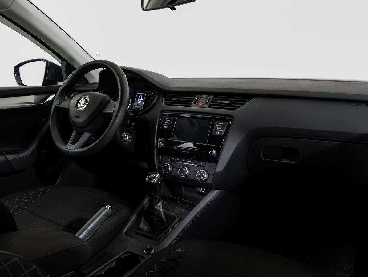 Купить Skoda Octavia с пробегом. Фото: #8