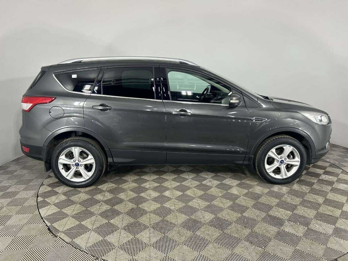 Купить Ford Kuga с пробегом. Фото: #3