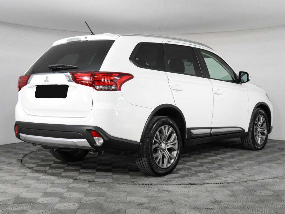 Купить Mitsubishi Outlander с пробегом. Фото: #4