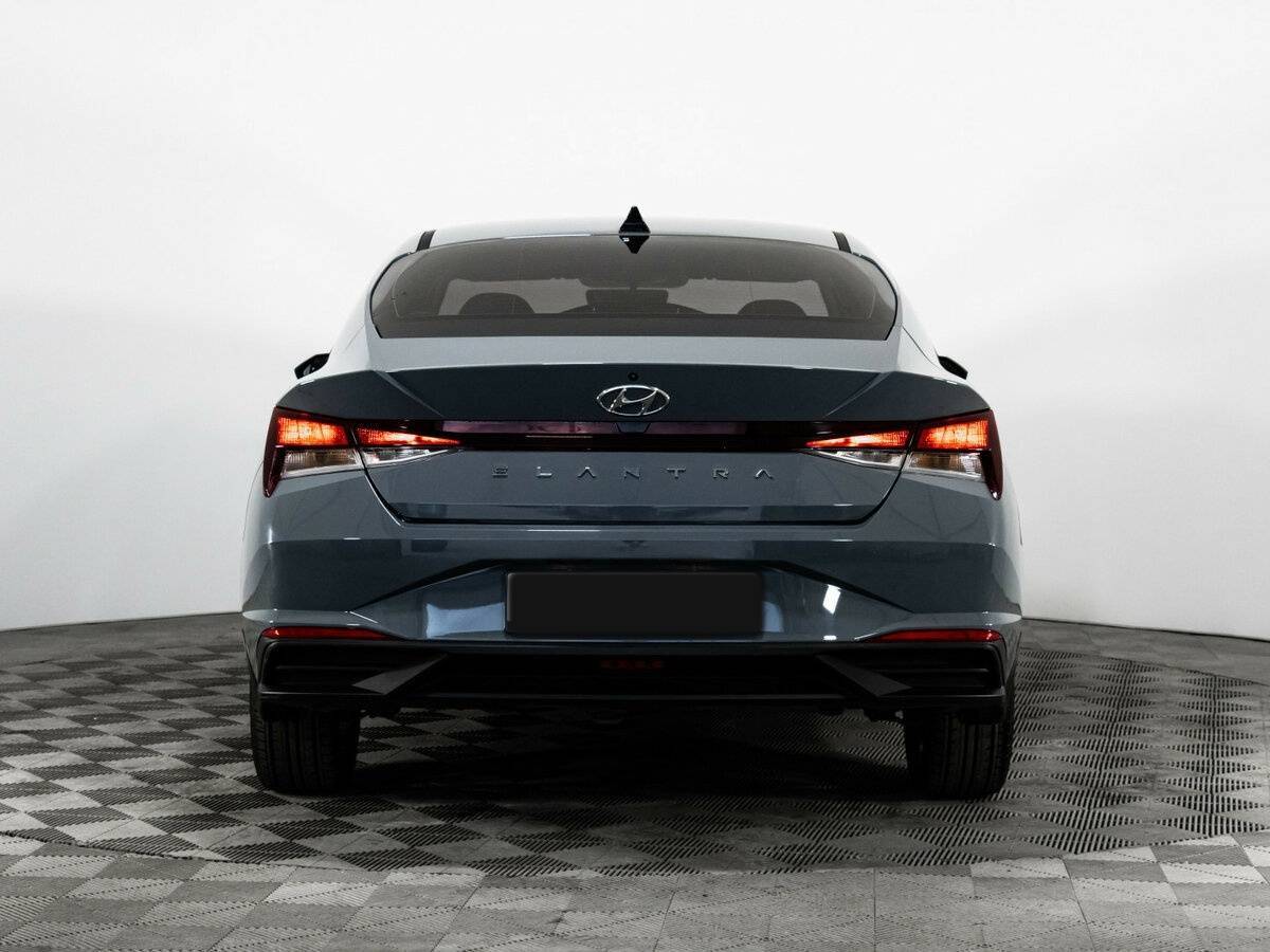 Купить Hyundai Elantra с пробегом. Фото: #6