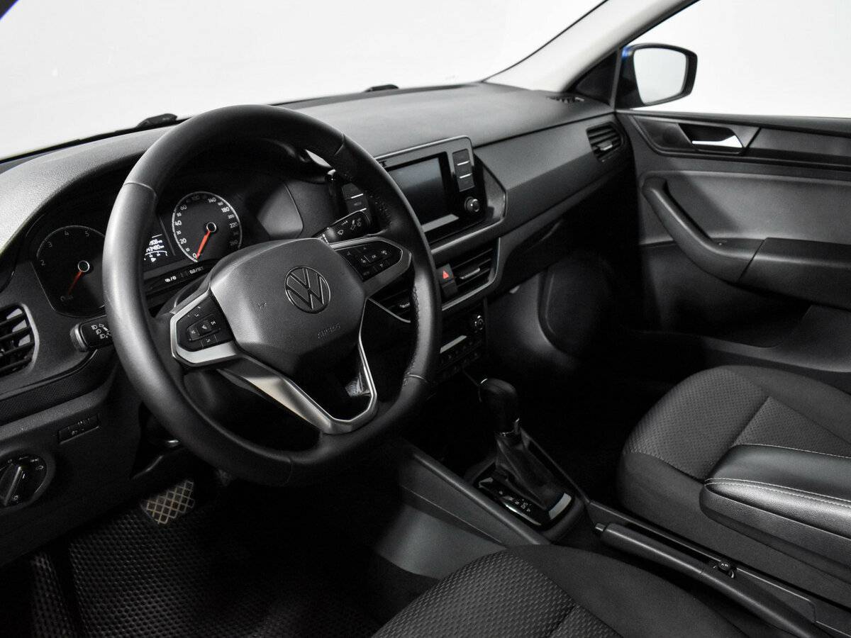 Купить Volkswagen Polo с пробегом. Фото: #8