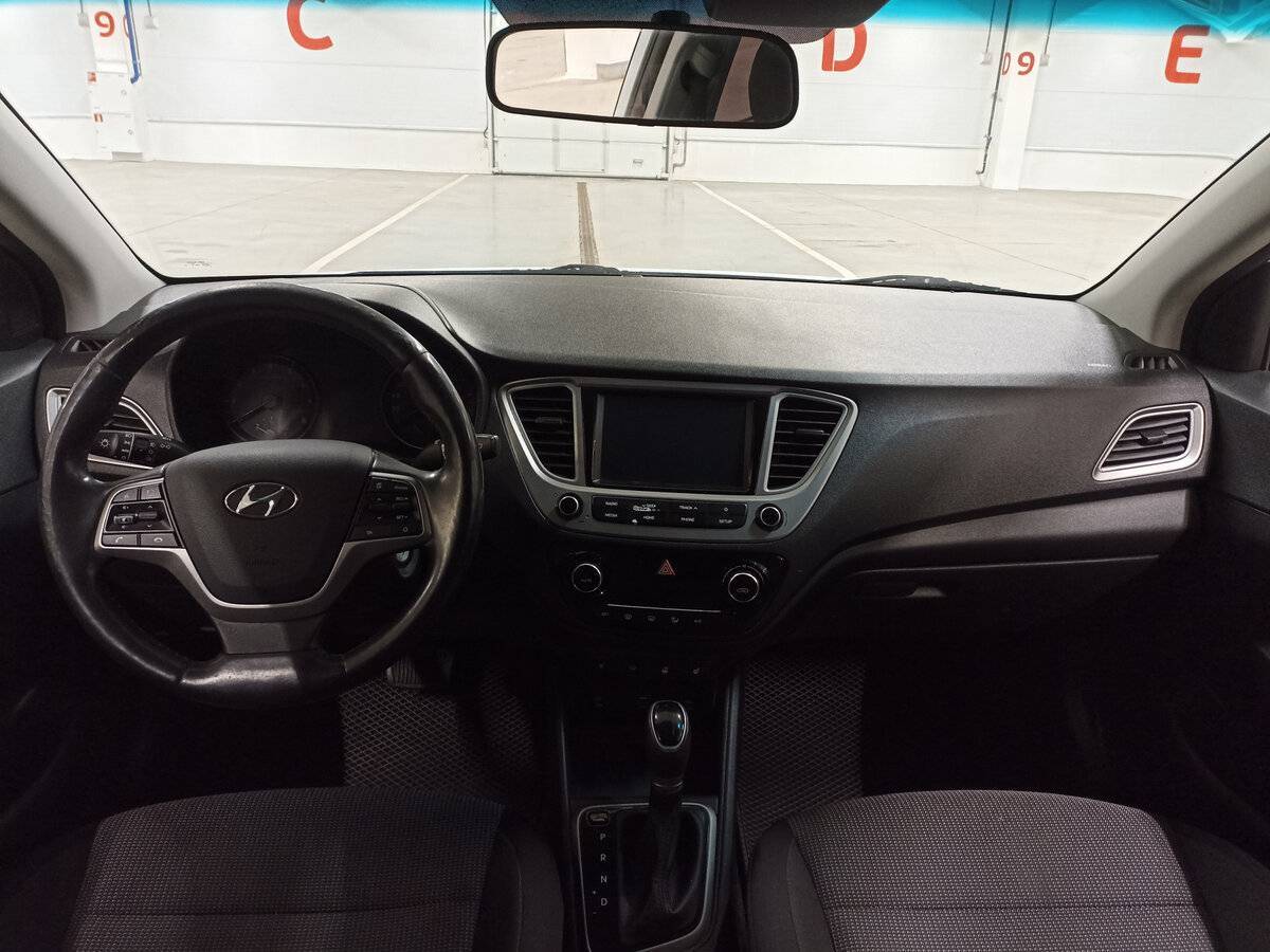 Купить Hyundai Solaris с пробегом. Фото: #13