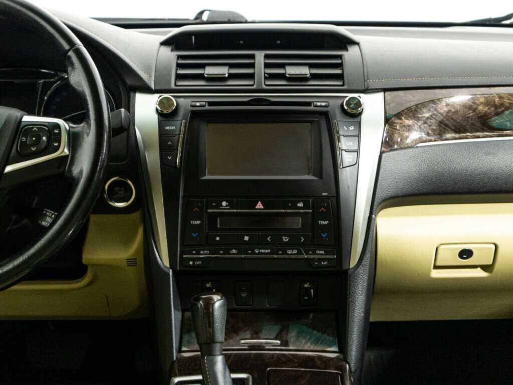 Купить Toyota Camry с пробегом. Фото: #12